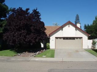 1827 Burgundy Dr, Lodi, CA 95242