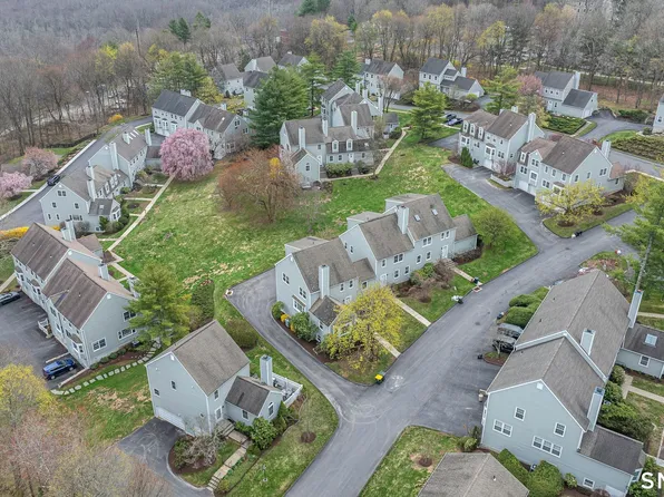 19 Prospect Ridge #27, Ridgefield, CT 06877