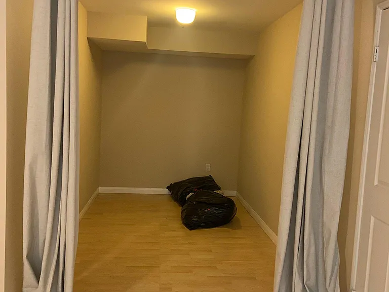 4501 Cedros Ave — Photo 11