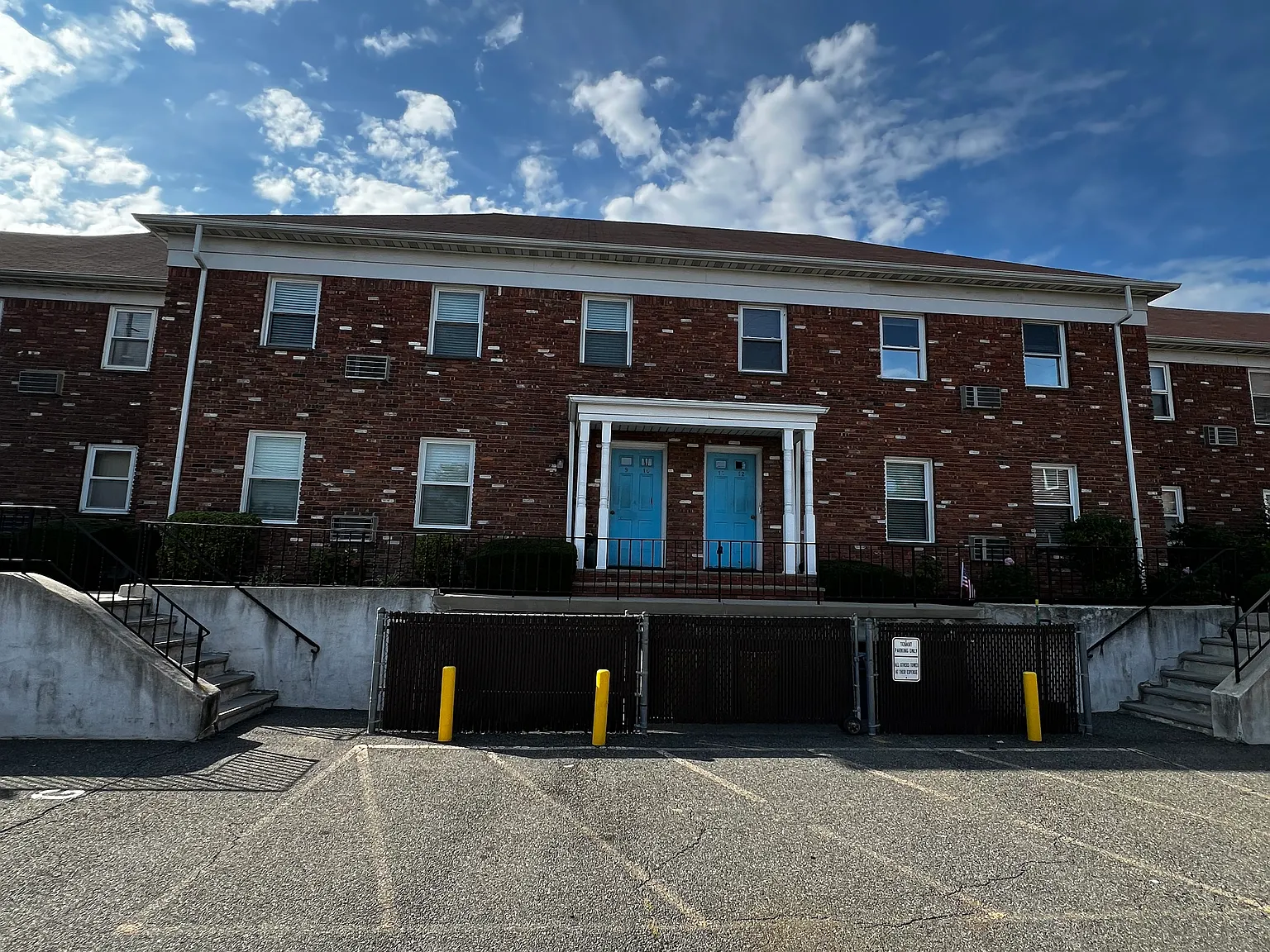 1 bed, 880 sqft, $2,300 — Photo 4