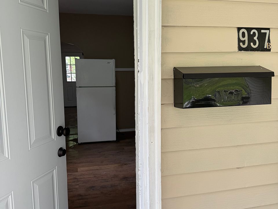 1st image of 937B Koehler Ave