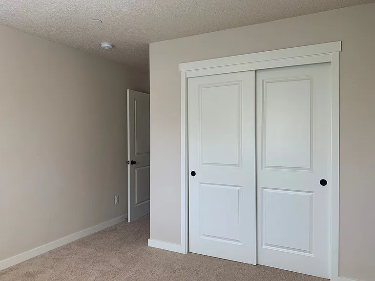 4223 NE Tacoma Ct — Photo 36