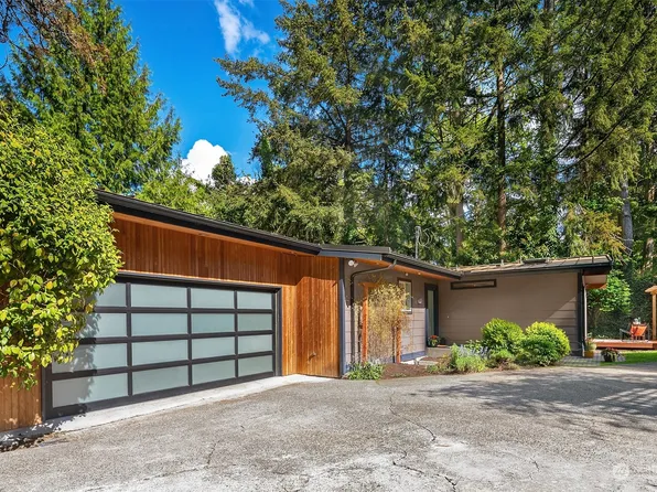 10532 12th Avenue NE, Seattle, WA 98125