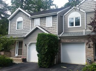 92 Edgefield Dr, Morris Plains, NJ 07950