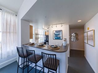 11 East Forsyth Apartments, Jacksonville, FL 32202