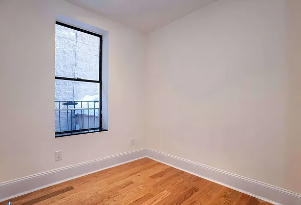 Rented by OGI Management | media 32