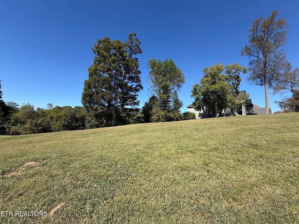 1st image of 101 Center Park Ln