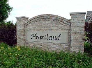 762 Arrowhead Dr, Yorkville, IL 60560