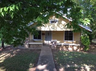 113 W 3rd St, Heavener, OK 74937
