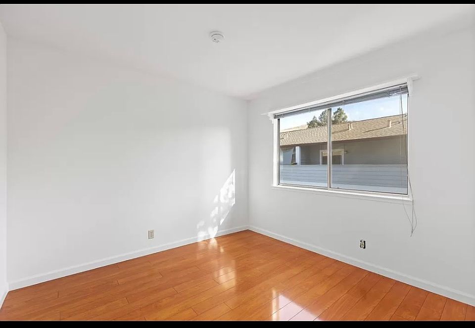 1st image of 29628 Desert Oak Ct