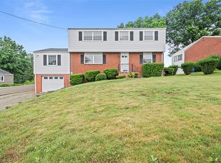 2554 N Lightwood Ave, Bethel Park, PA