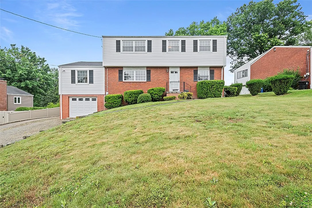 2554 N Lightwood Ave photo 1