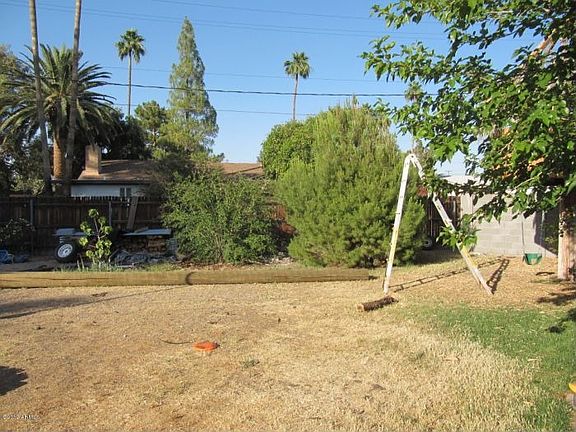 4th image of 506 E 10th Pl