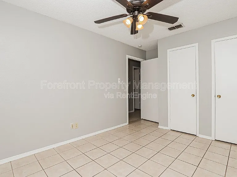 820 W Olmos Dr — Photo 7