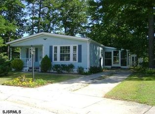 18 Locust Ct, Mays Landing, NJ 08330