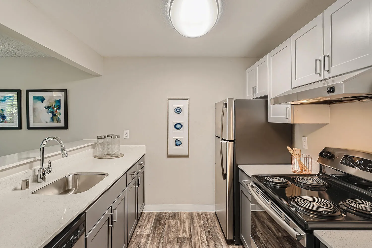 Align Apartments — Photo 2