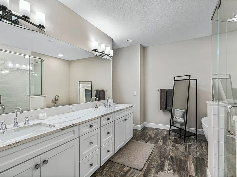 3215 W De Leon St #5 — Photo 40