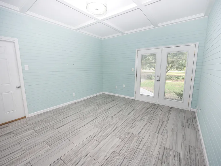 512 Haywood Creek Dr — Photo 28