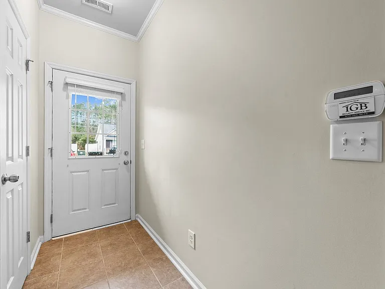 223 Caldwell Loop — Photo 2