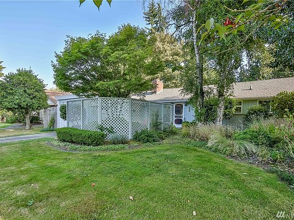 2nd image of 9839 NE 29th St