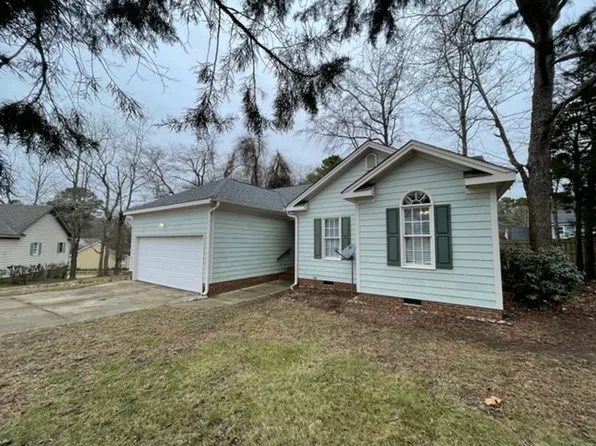 1017 Bren Arbor Ct, Fuquay Varina, NC 27526