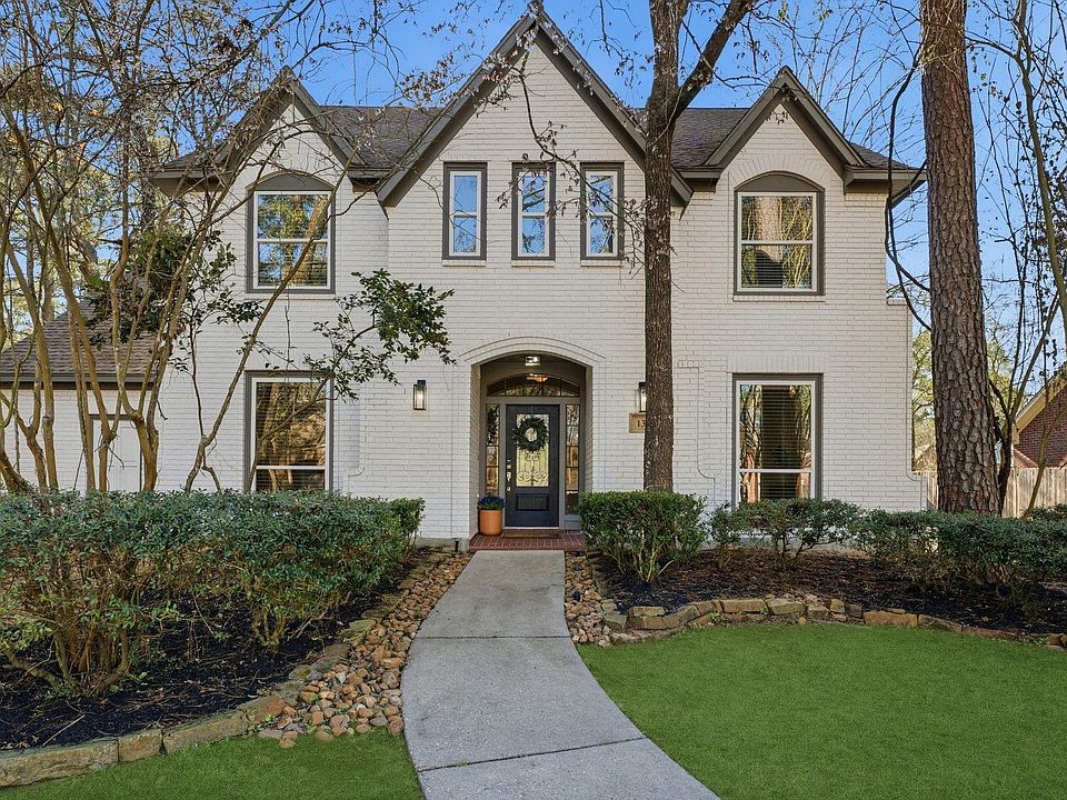 1st image of 134 Quiet Oak Cir