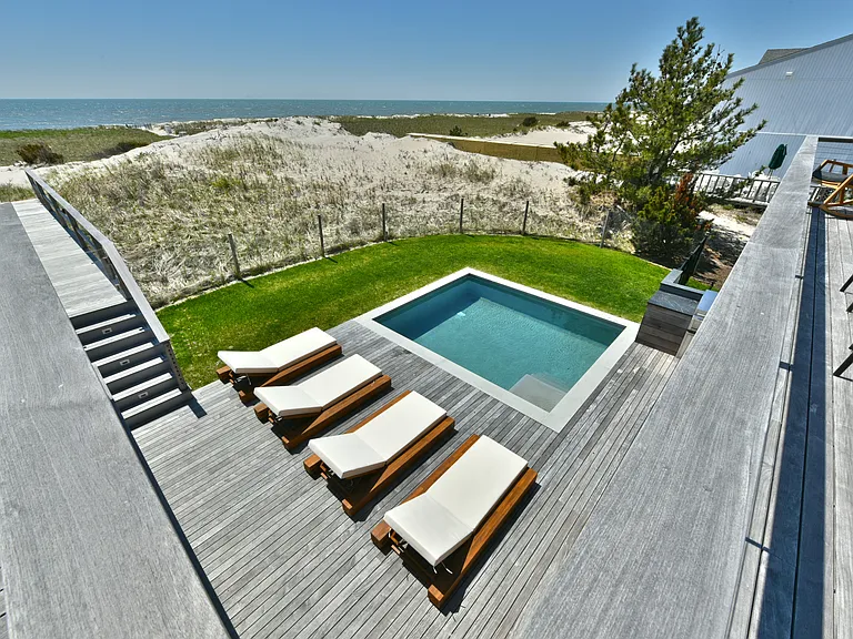 451 Dune Rd — Photo 76