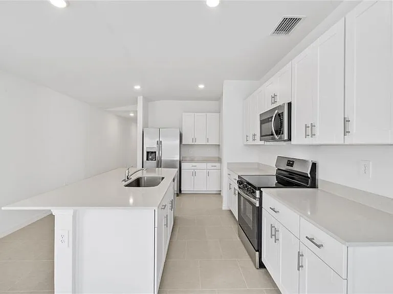4102 San Felice Ln — Photo 4