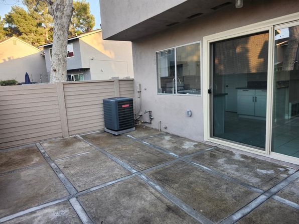 1760 N Oak Knoll Dr APT D, Anaheim, CA 92807