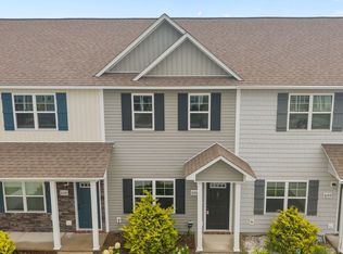 606 Justice Farm Dr, Sneads Ferry, NC 28460