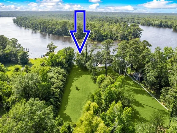 NULLA Deloaks Dr, Madisonville, LA 70447