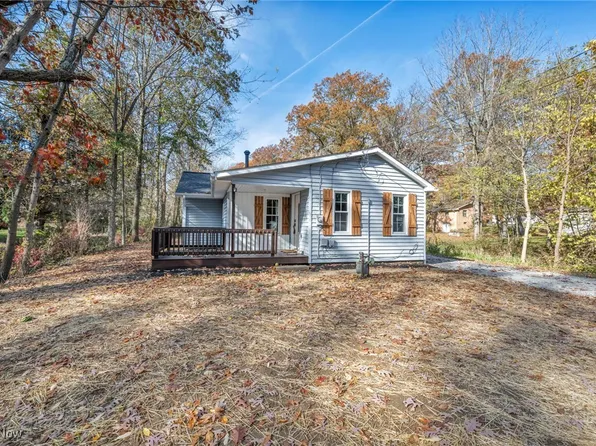 4972 Coleman Dr, Akron, OH 44319