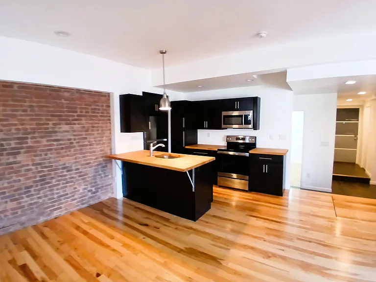 1 Hemstreet Ave — Photo 15