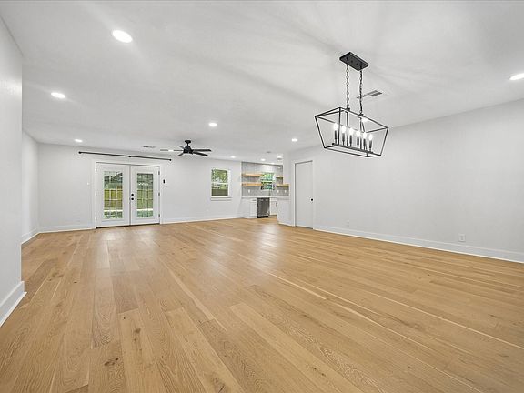 4th image of 4725 Spellman Rd