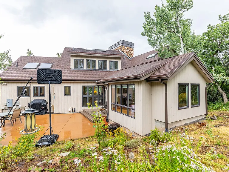 2524 Aspen Springs Dr — Photo 23