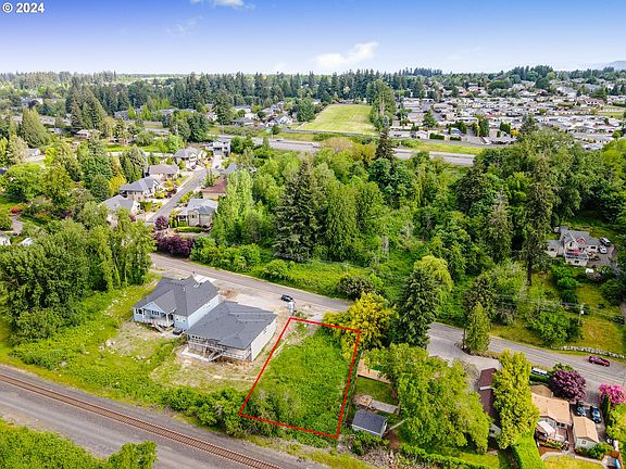 4th image of 17005 SE Evergreen Hwy