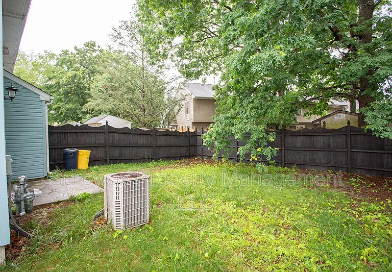 12 Grant Ln — Photo 45