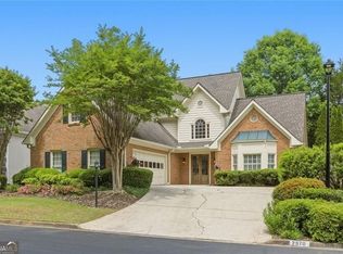 2570 Club Springs Dr, Roswell, GA 30076