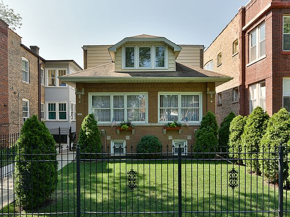 2nd image of 5005 W Wellington Ave