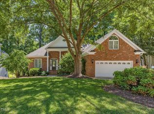 1908 Amity Hill Ct, Raleigh, NC 27612