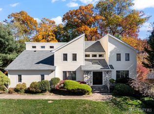 15 Margaret Pl, East Brunswick, NJ 08816