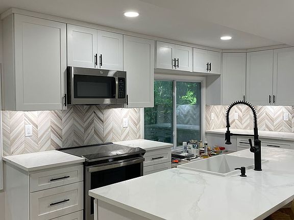 4th image of 2883 Wynfair Dr #6