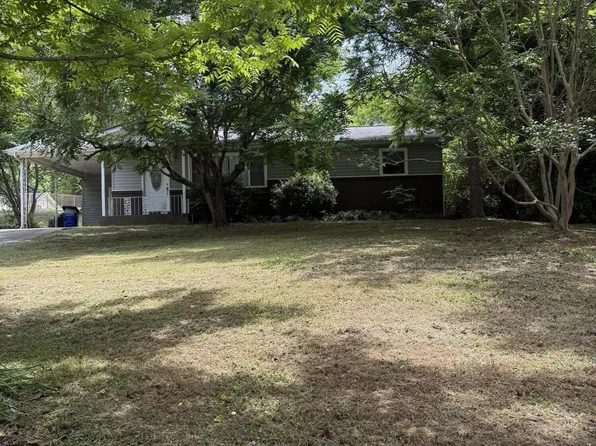 2725 Carroll Ave SE, Cleveland, TN 37323