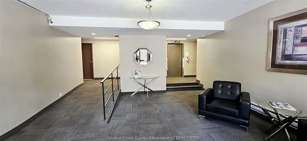 2 bed, 1.5 bath, $2,000 — Photo 4