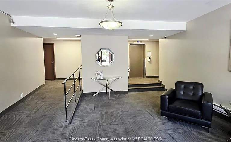 3900 Wyandotte St E #121 — Photo 8