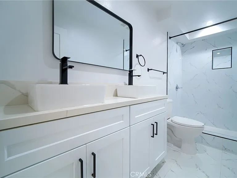 2678 Newell St #1/2 — Photo 9