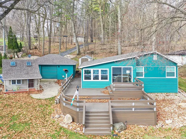 63361 Walnut Rd, Vandalia, MI 49095