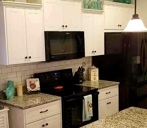 5th image of 211 Kelly Greene Dr