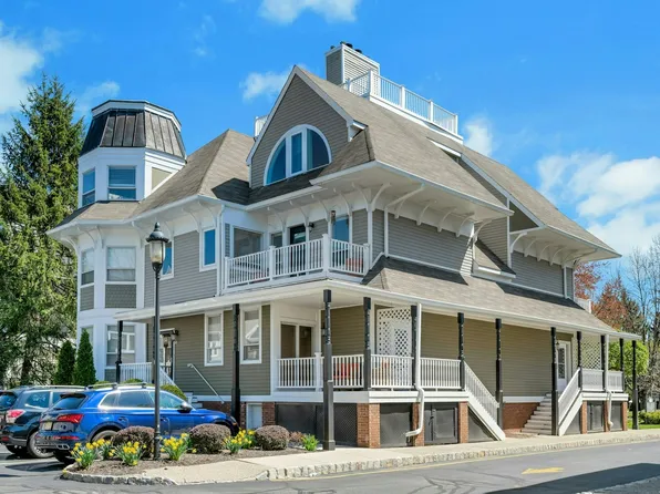 22 Franklin Pl Building 3B, Morristown, NJ 07960