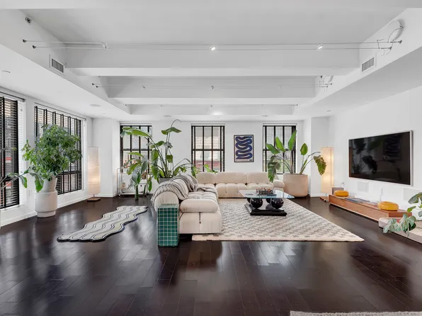 334 Grand Street image 12 of 24